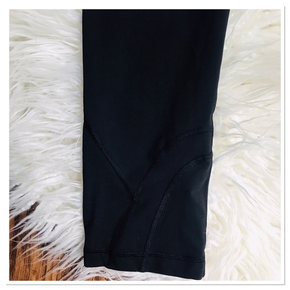 Lululemon Athletica Inspire Crop Black Athletic Leggings Women’s Size 10 - Picture 2 of 9